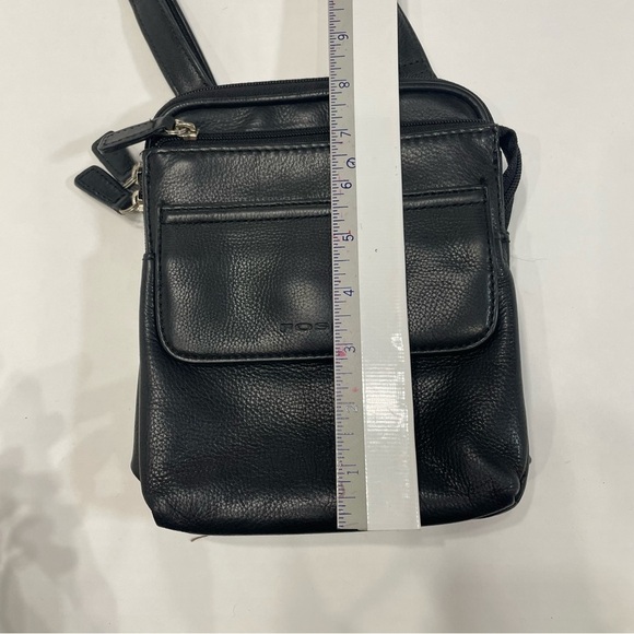 Fossil Black Leather Crossbody Bag purse. Multi pockets. Used - Picture 8 of 10